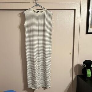 Old Navy Sleeveless Maxi Shirt Dress
